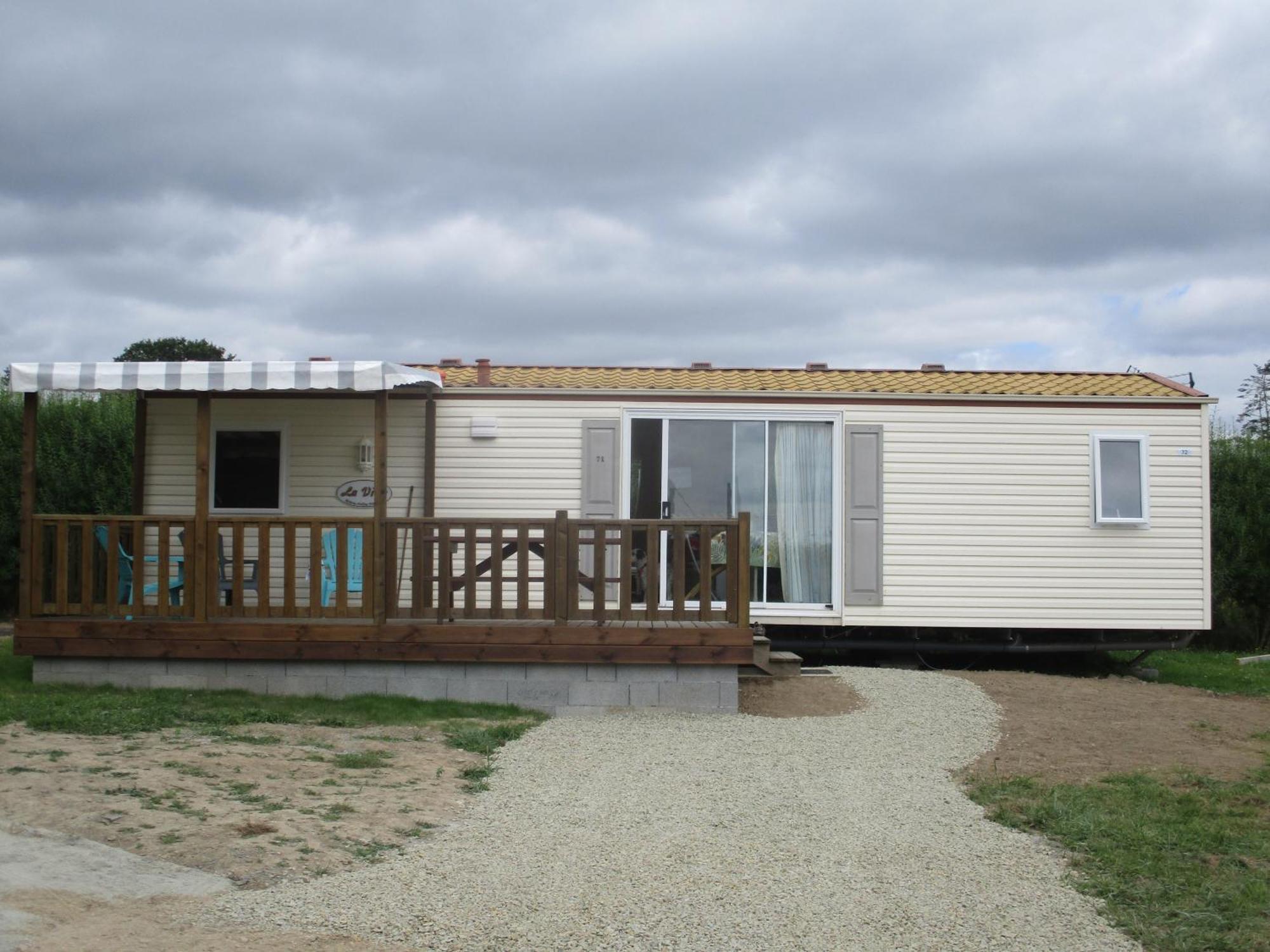 Les Mobile Home De Kerroyal Garlan Bagian luar foto
